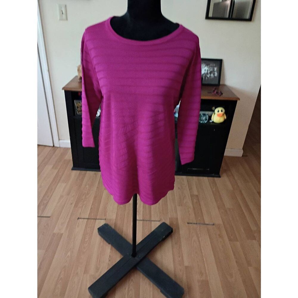Medium Southern Lady Pink Fushia Round Neck Pullover Knit Sweater Shirt Top